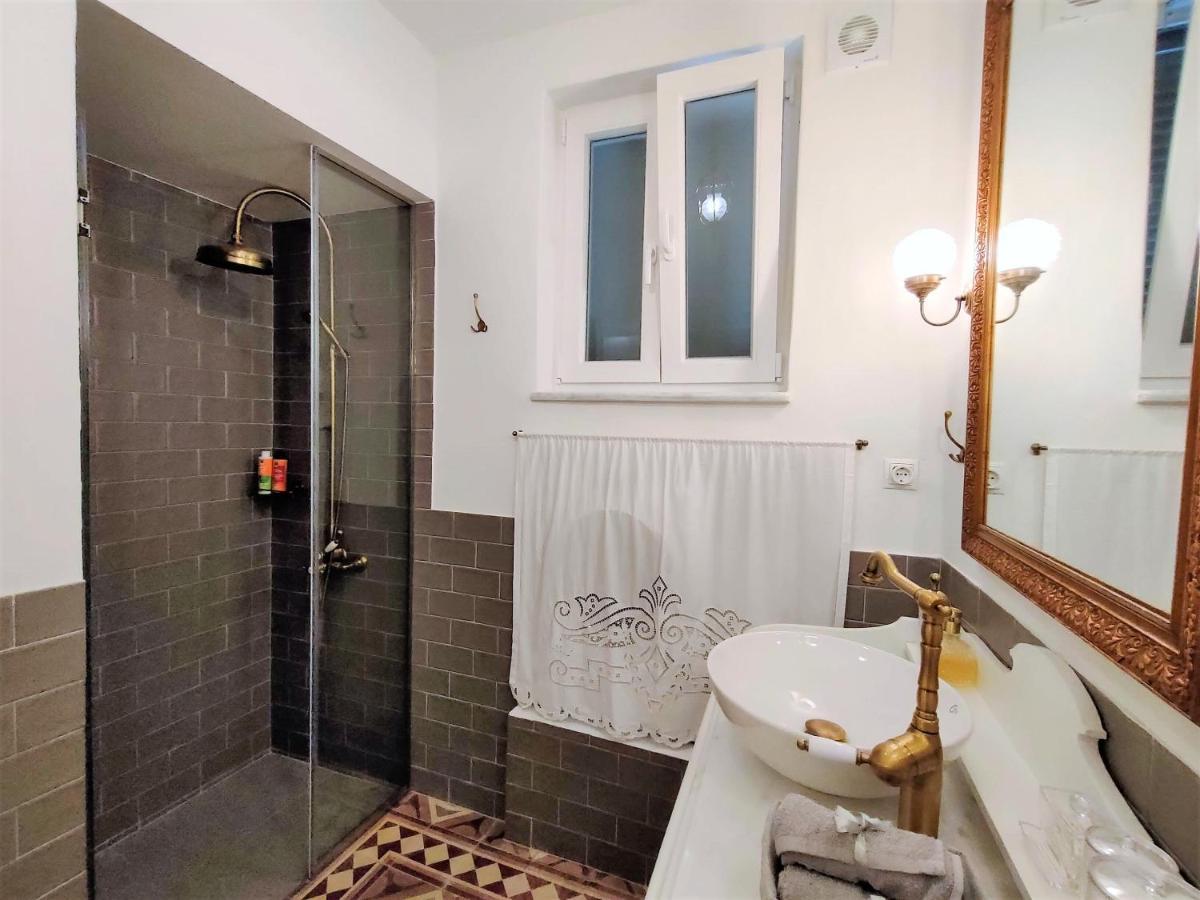 Spiti Sea View Neoclassical House In Stenies Luaran gambar