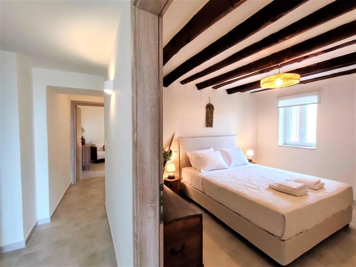 Spiti Sea View Neoclassical House In Stenies Luaran gambar